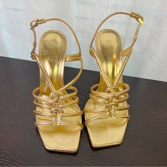 Schutz
Octavia Metallic Leather Knotted Dress
Sandals Size:8 #002 - Picture 2 of 8